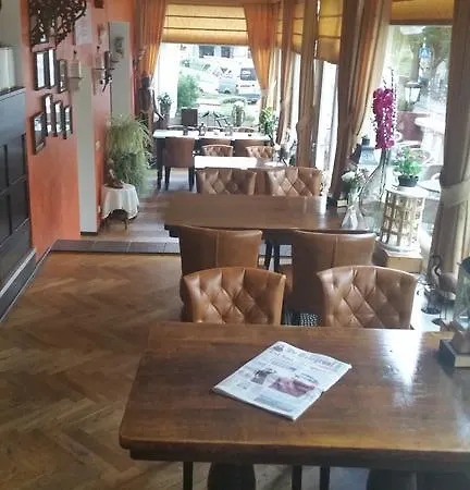 Hotel De Uitkijk 3*