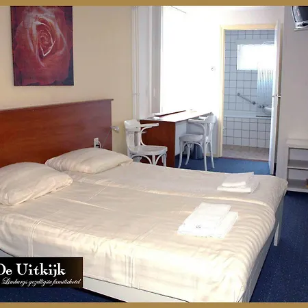 Hotel De Uitkijk 3*
