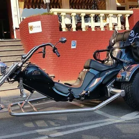 De Uitkijk Hotell 3*