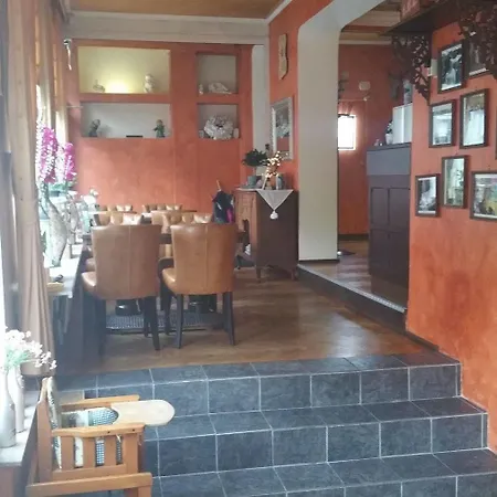 De Uitkijk Hotell 3*